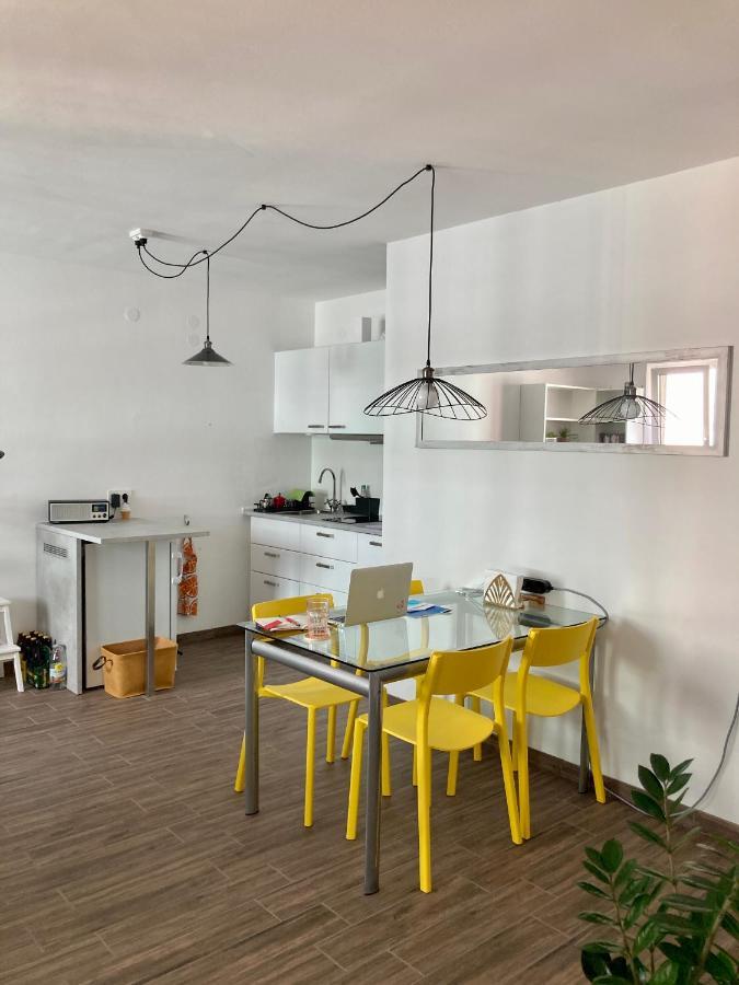 Apartment For 2 In Margareten Виена Екстериор снимка