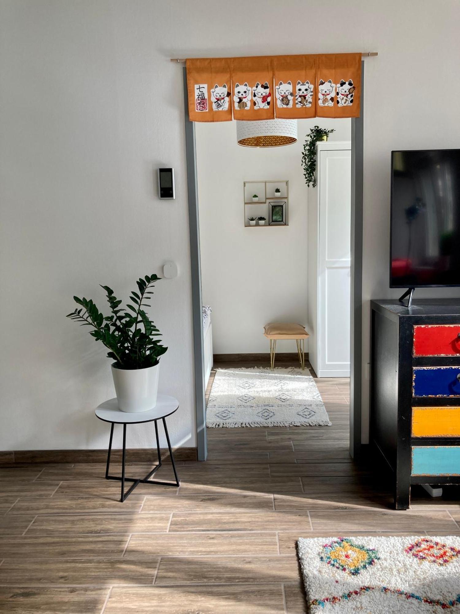 Apartment For 2 In Margareten Виена Екстериор снимка